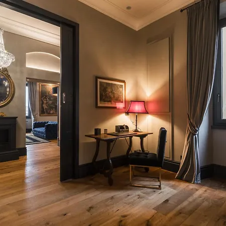 Apartment Mega Royal *