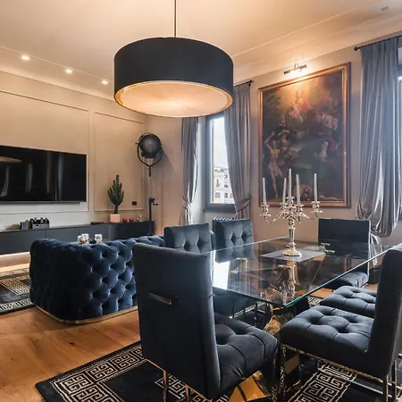 Apartment Mega Royal Rome