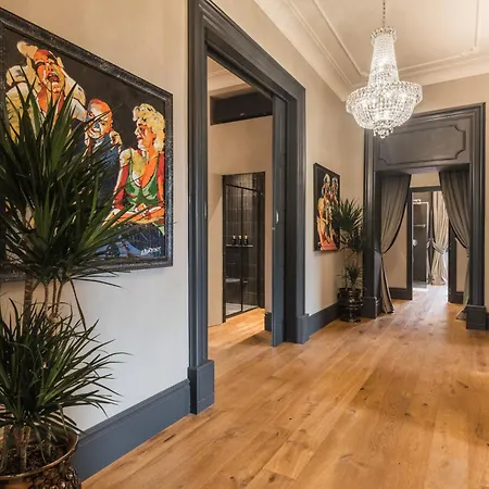 Apartamento Mega Royal